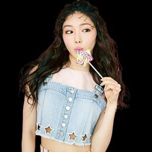 Meet your Posher, Lina